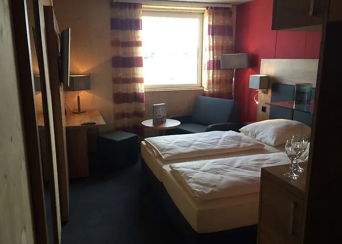 מלון Premier לינדאו