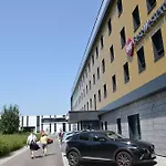 Premier Hotel 3*