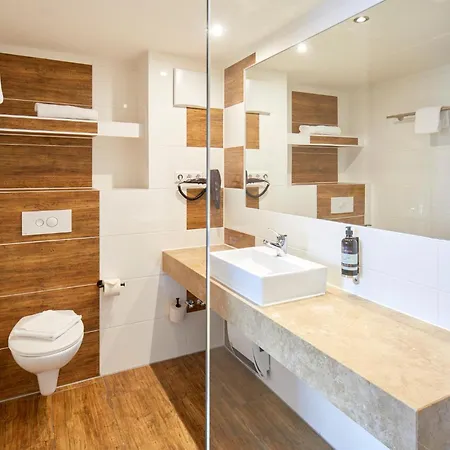 Hotell Premier Inn Lindau 3*